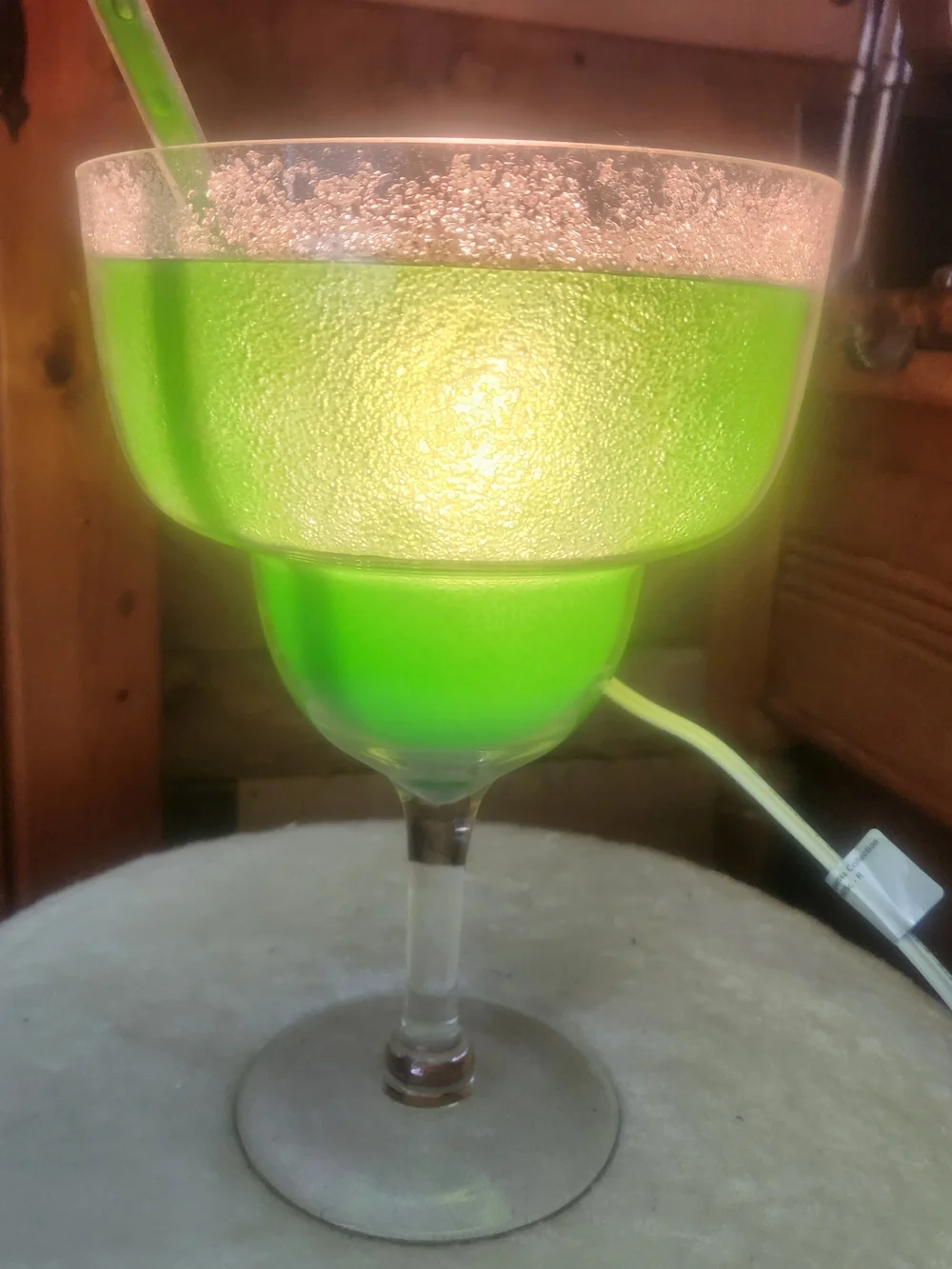 Novelty Green Margarita Glass Lamp Lighted Perfect For Pool Area Or Bar 10.5